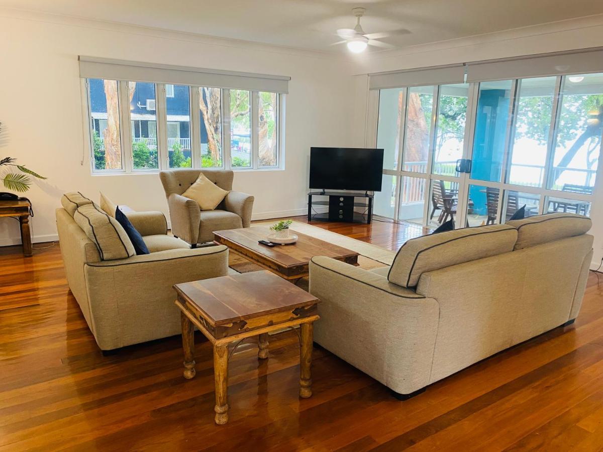 Beachview Apartments At Villa Paradiso Palm Cove Exterior photo