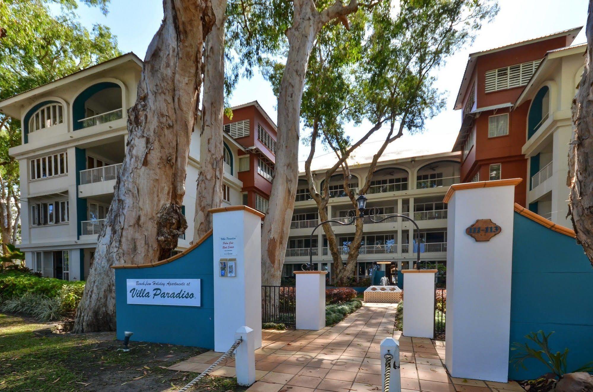 Beachview Apartments At Villa Paradiso Palm Cove Exterior photo